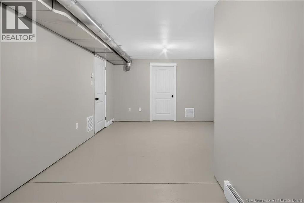 5 Aragona Court - 36