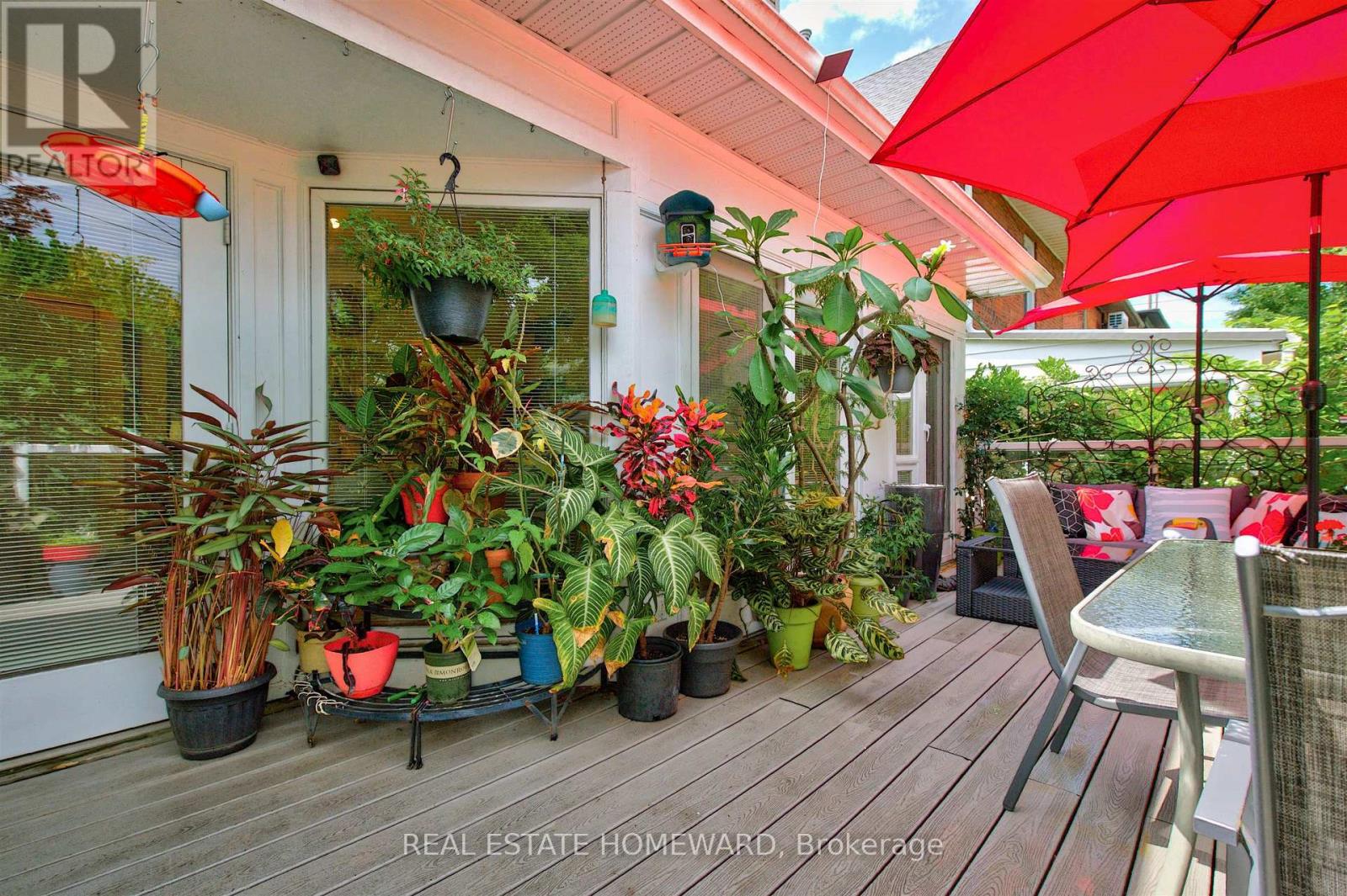 14 LYALL AVENUE - 39
