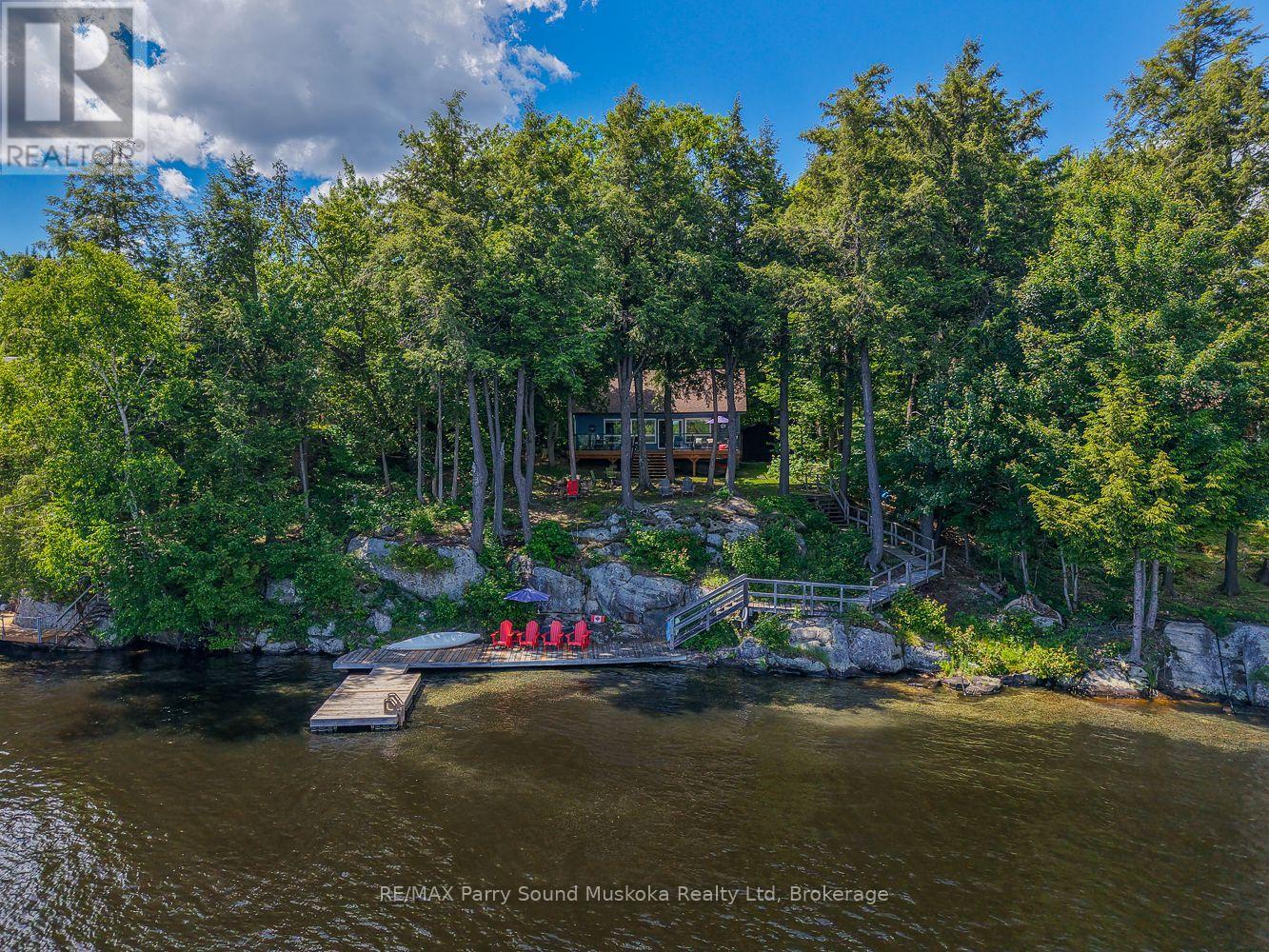 2 SOUTH POINT DRIVE - 5