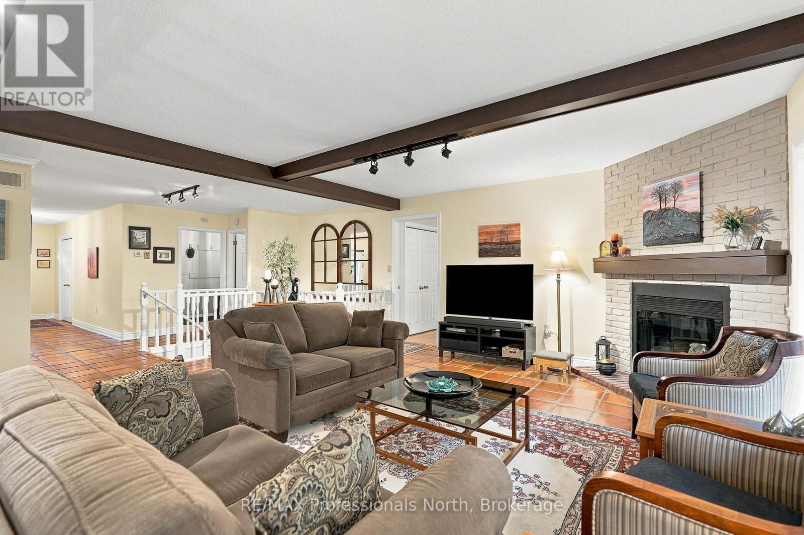 8 PALMER COURT - Image 14