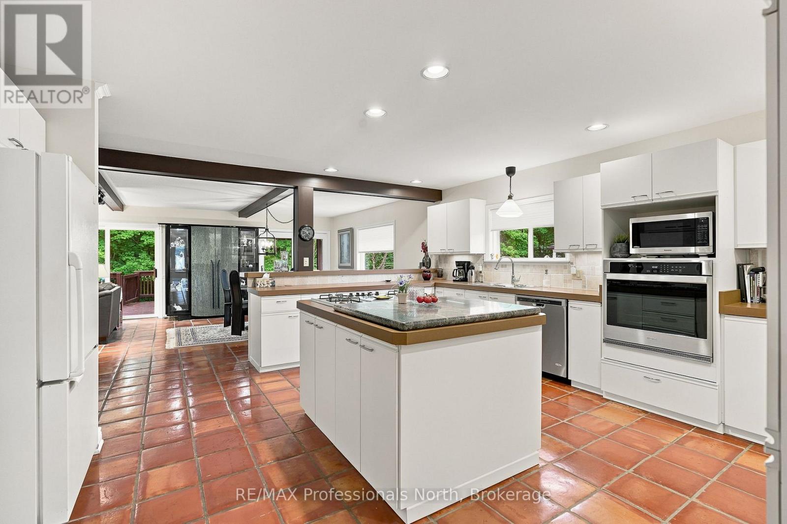 8 PALMER COURT - Image 22