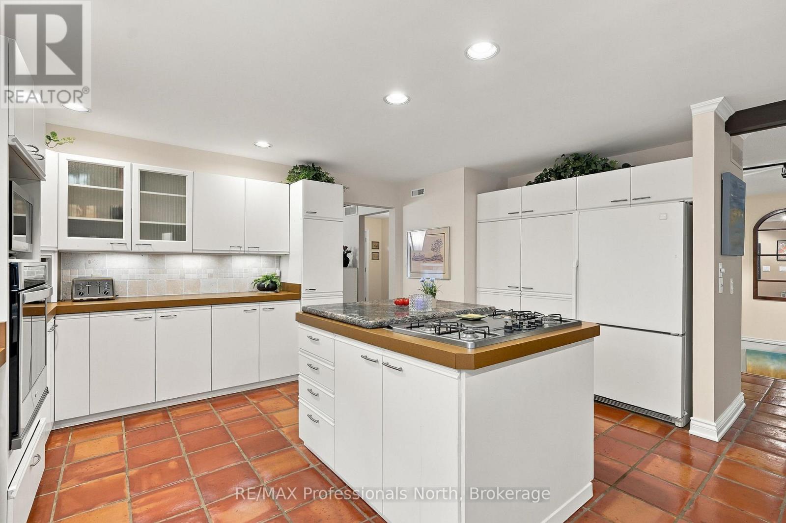 8 PALMER COURT - Image 25