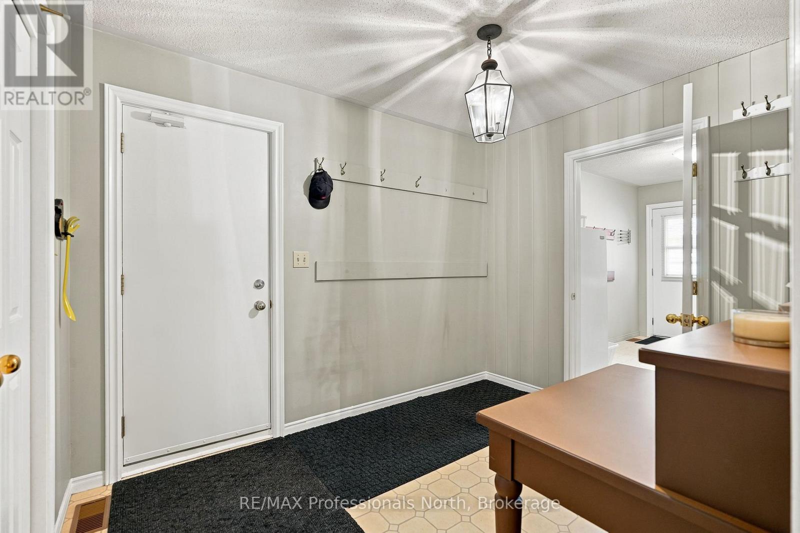 8 PALMER COURT - Image 33