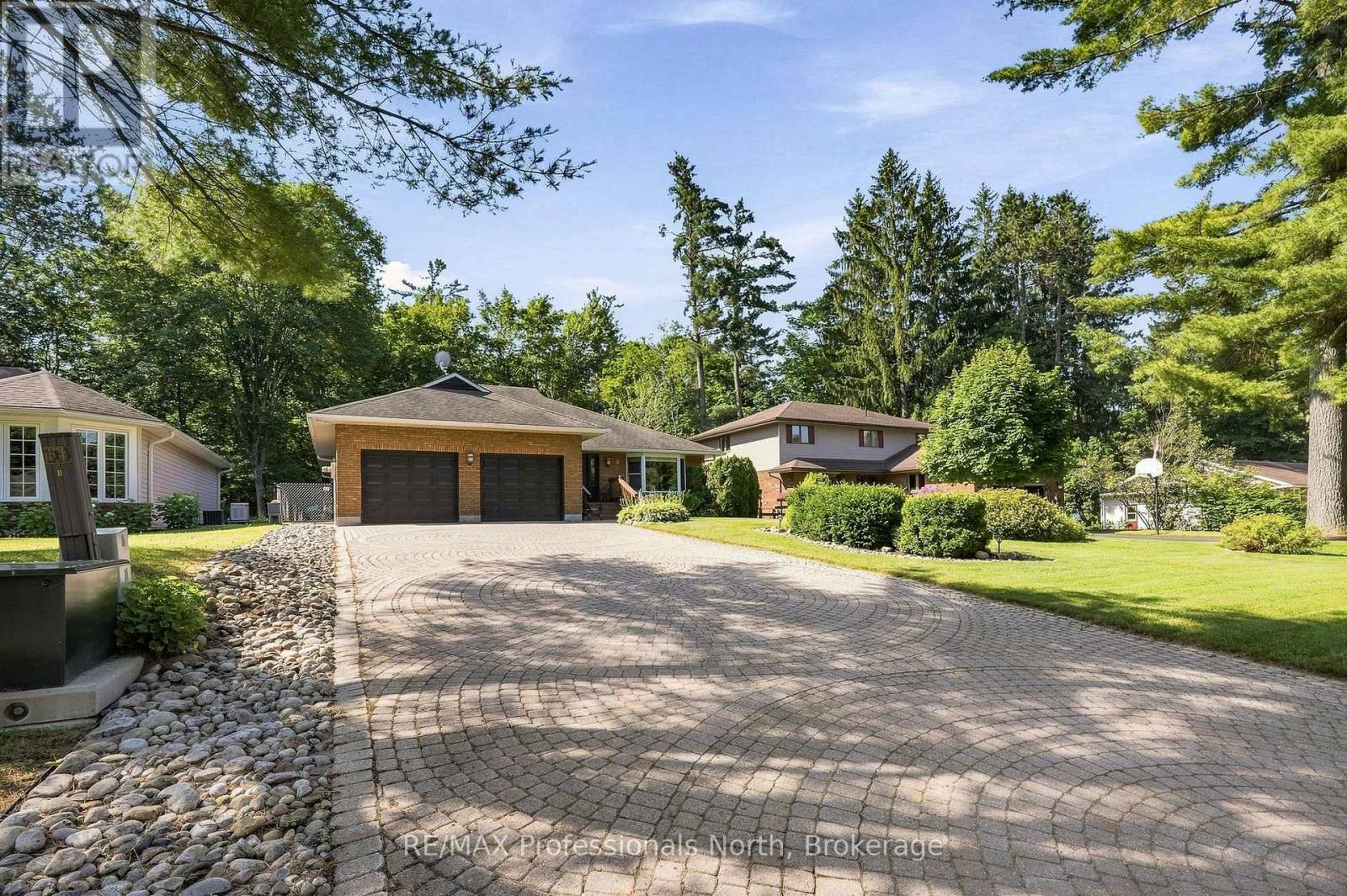 8 PALMER COURT - Image 4