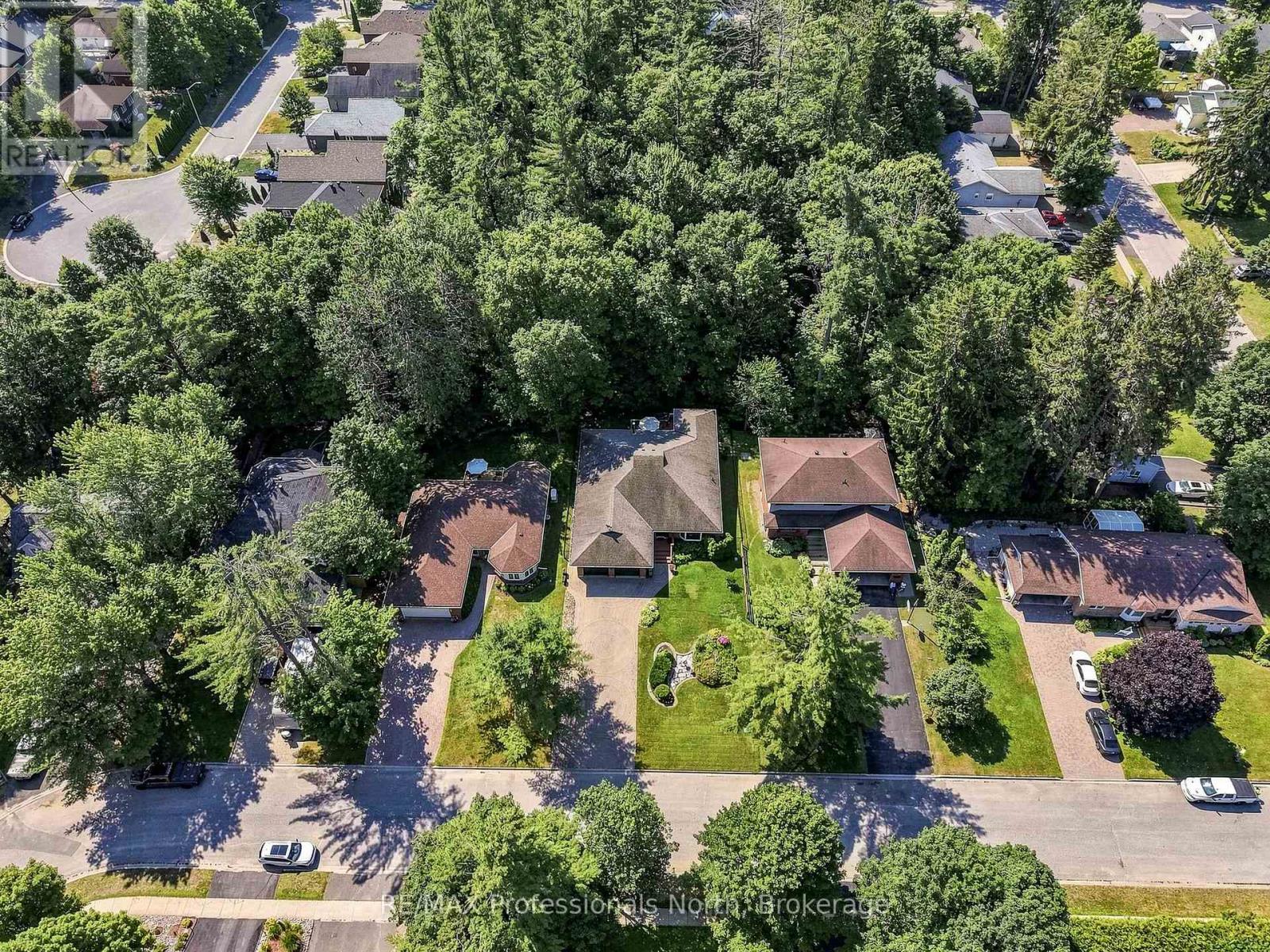 8 PALMER COURT - Image 6