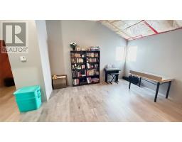 10 Hillcrest Road thumbnail 40