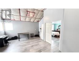 10 Hillcrest Road thumbnail 42