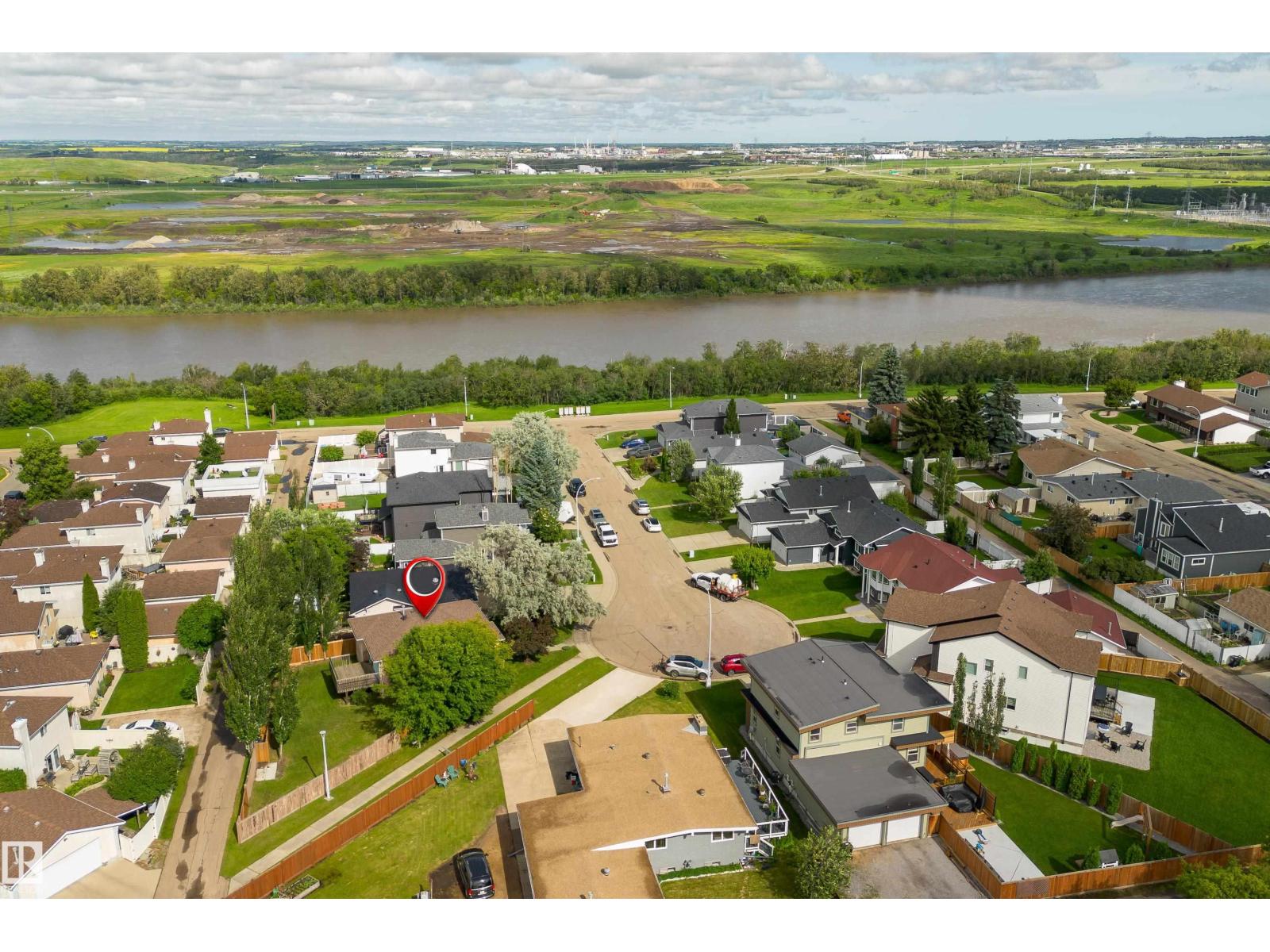 2216 134 AV NW
