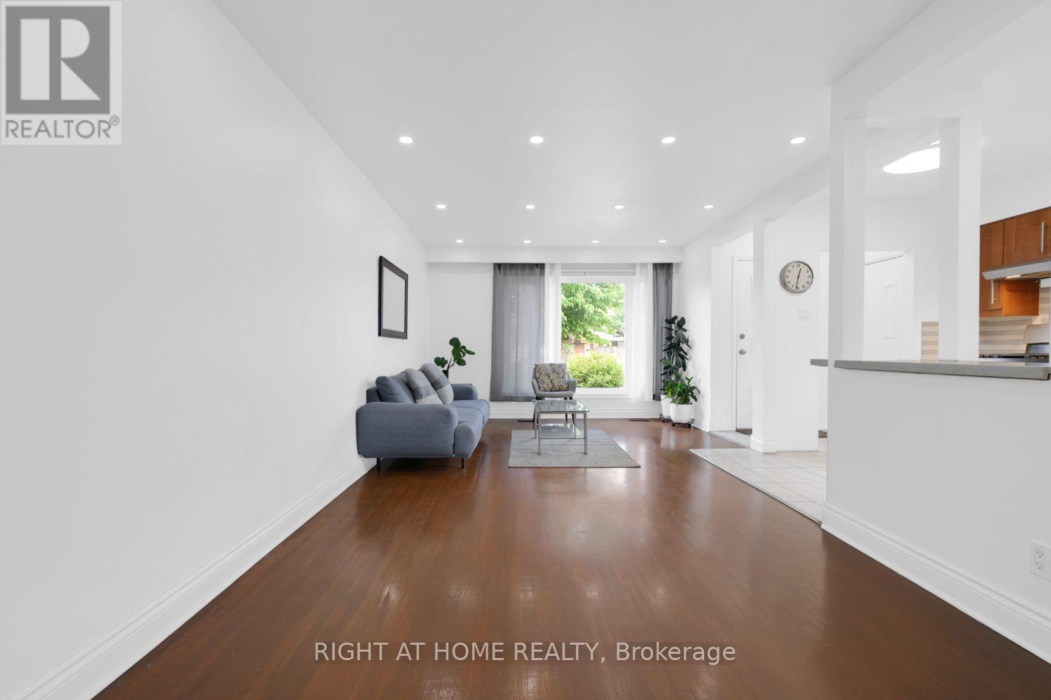 31 FRANKTON CRESCENT - 9