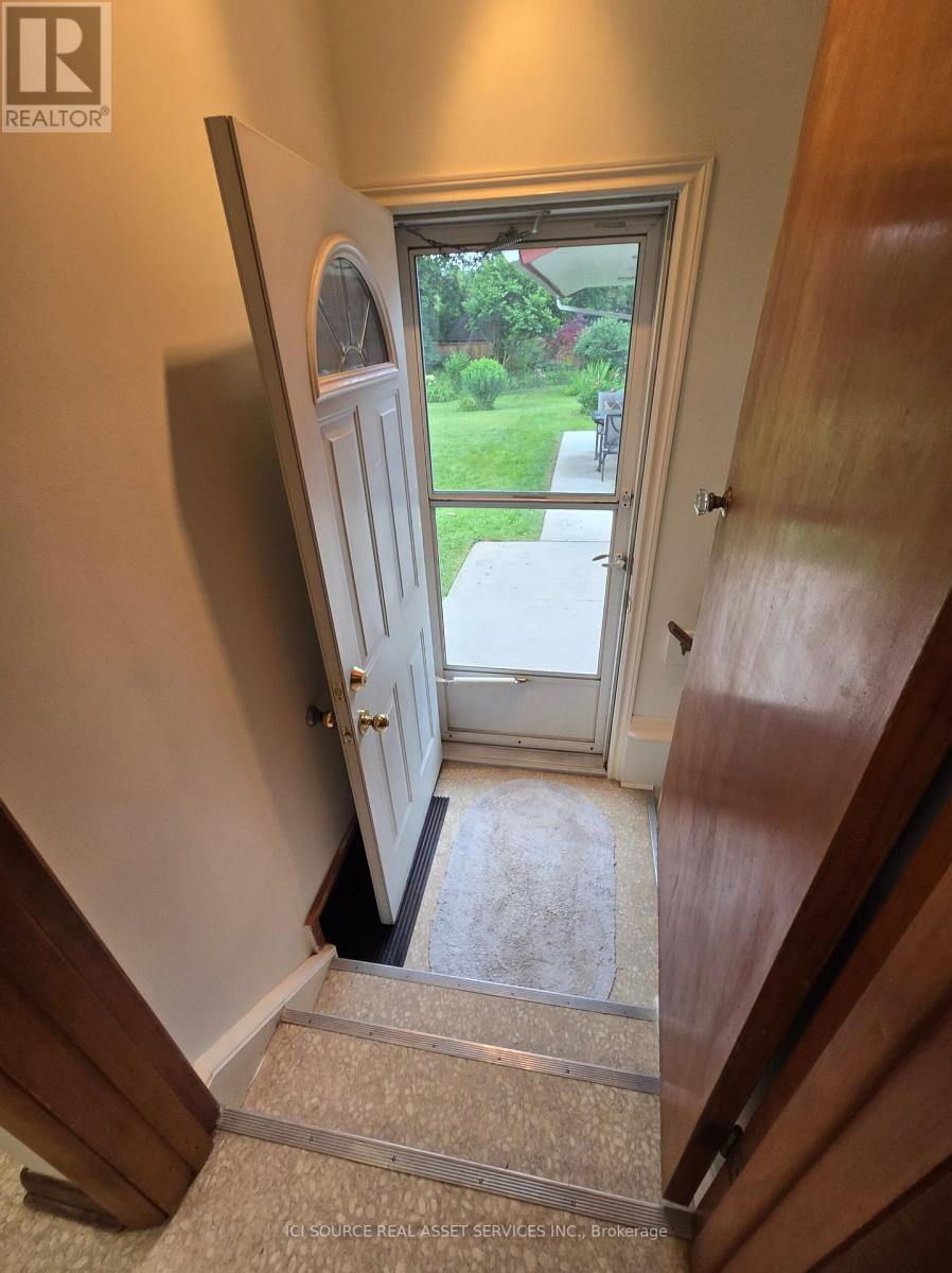 388 GRIFFITH STREET - 21