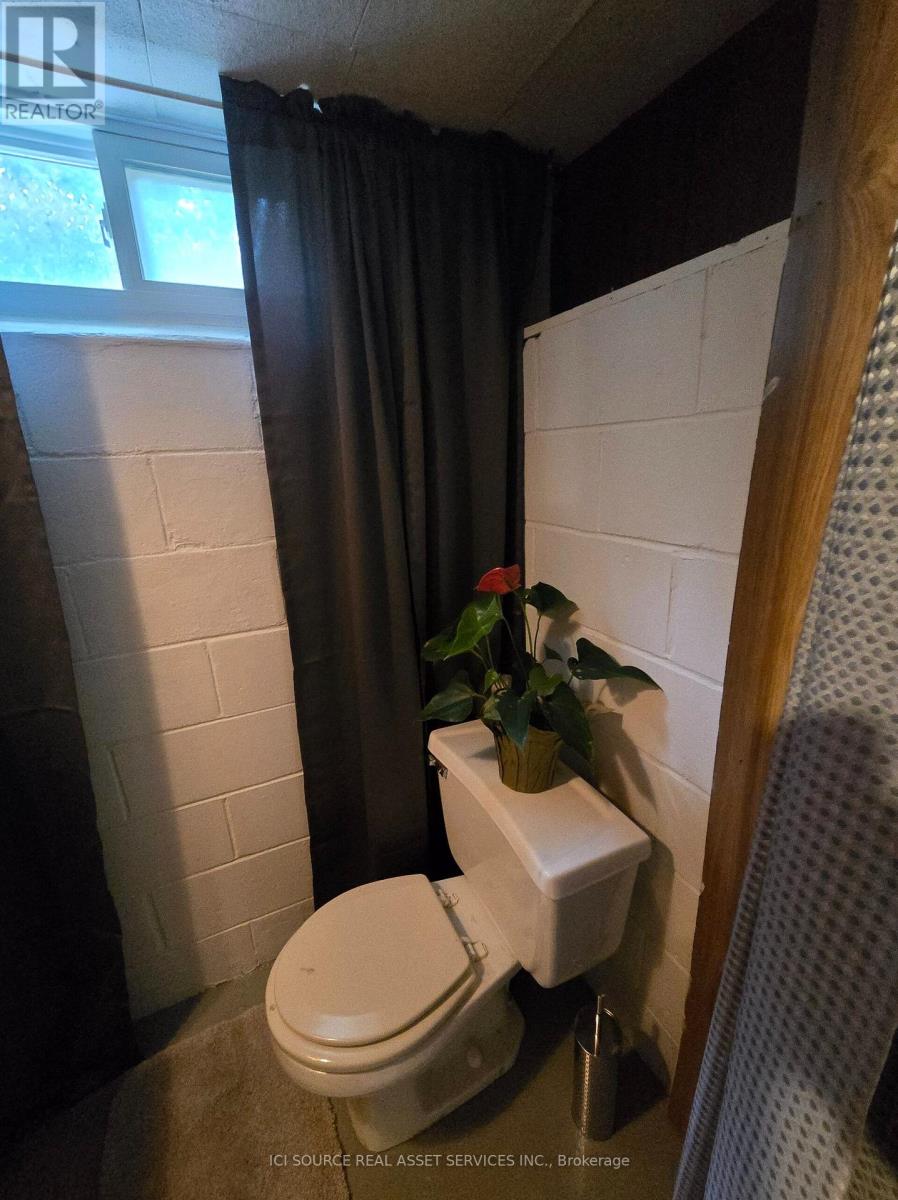 388 GRIFFITH STREET - 29