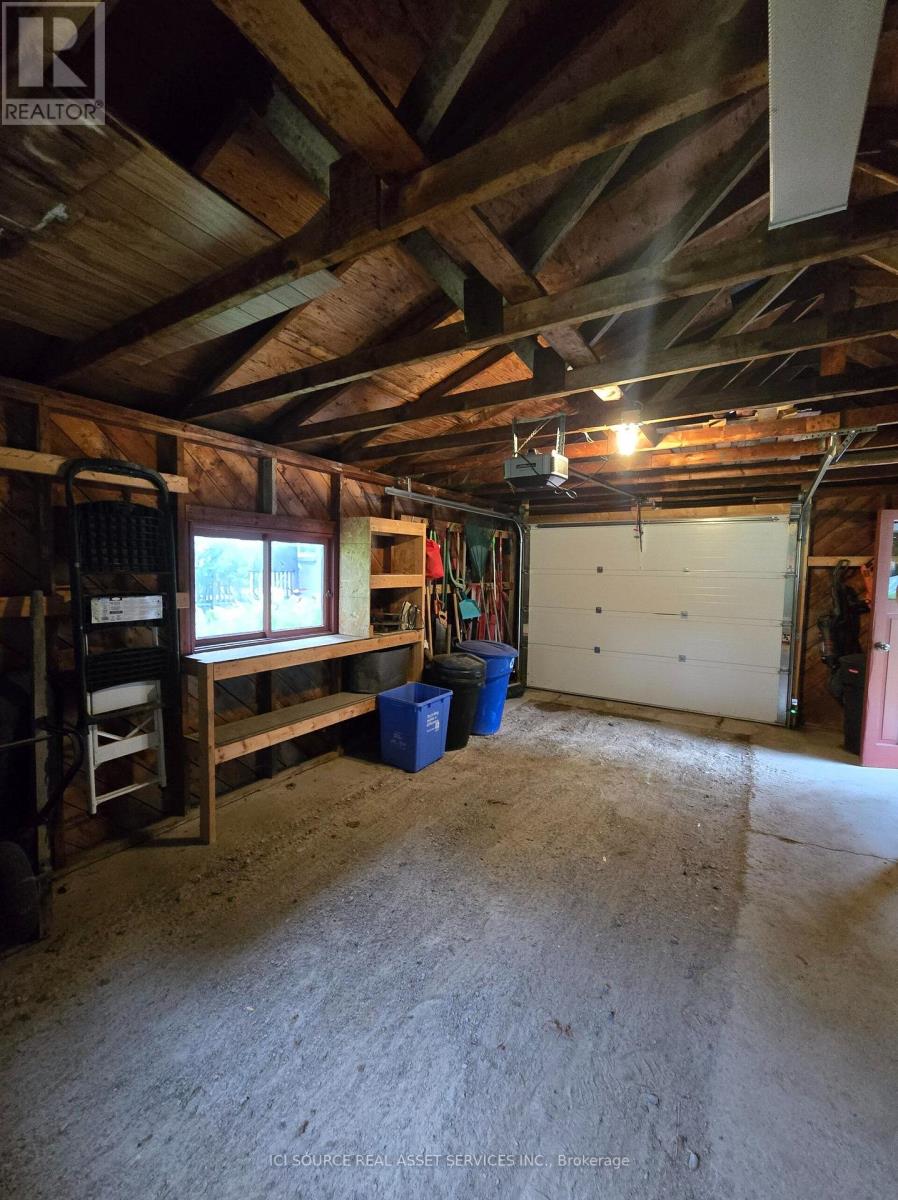 388 GRIFFITH STREET - 37