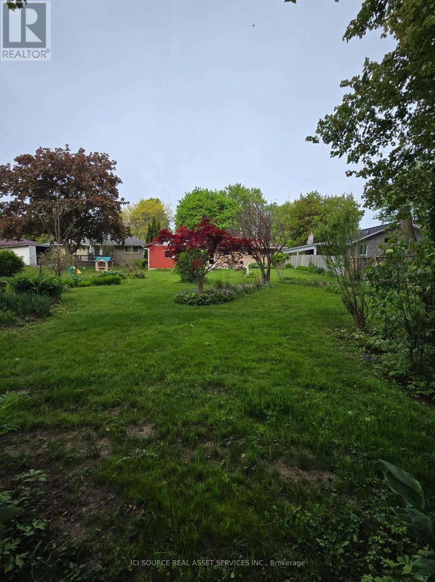 388 GRIFFITH STREET - 40