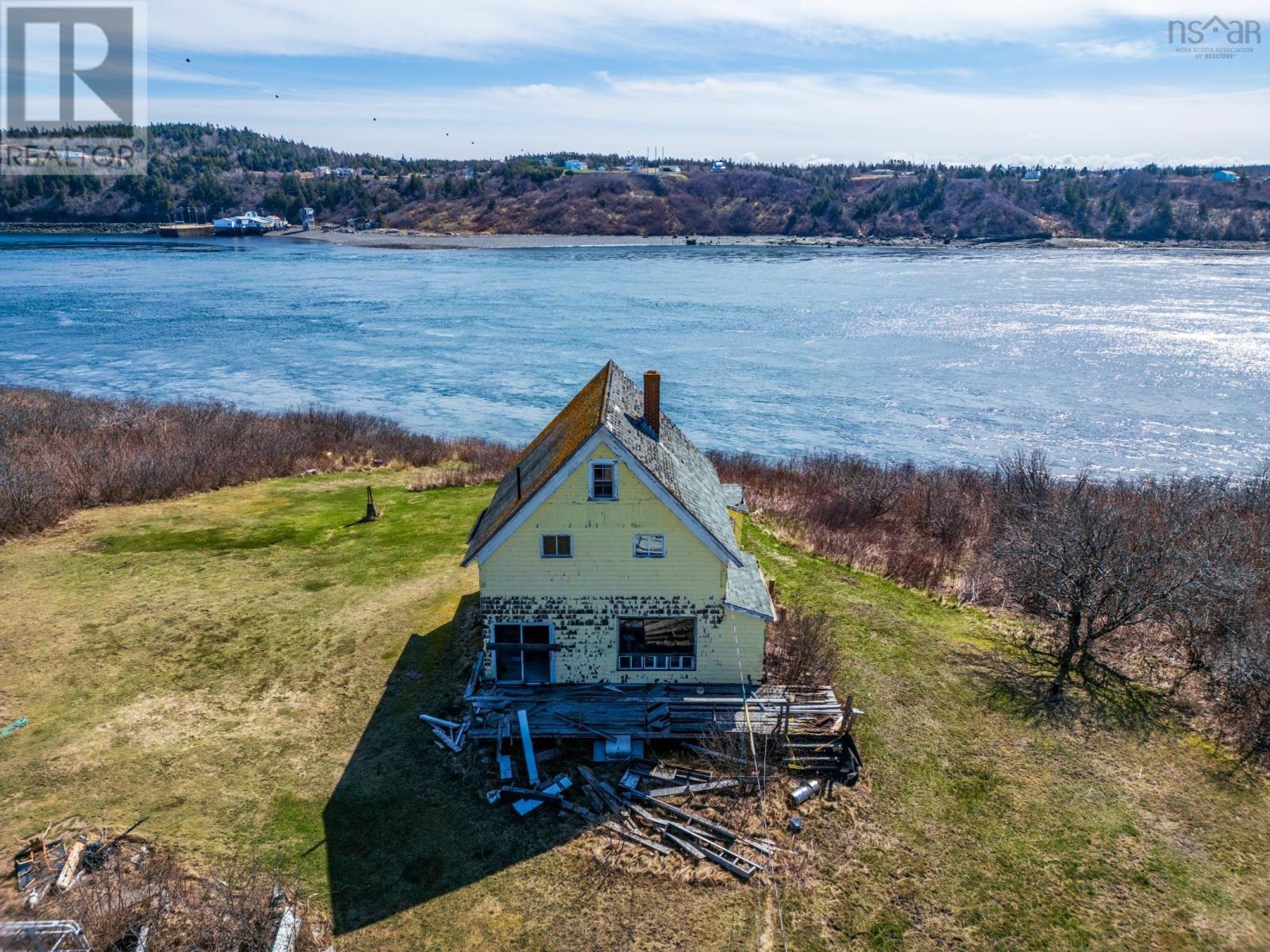 3284 Highway 217 - 25