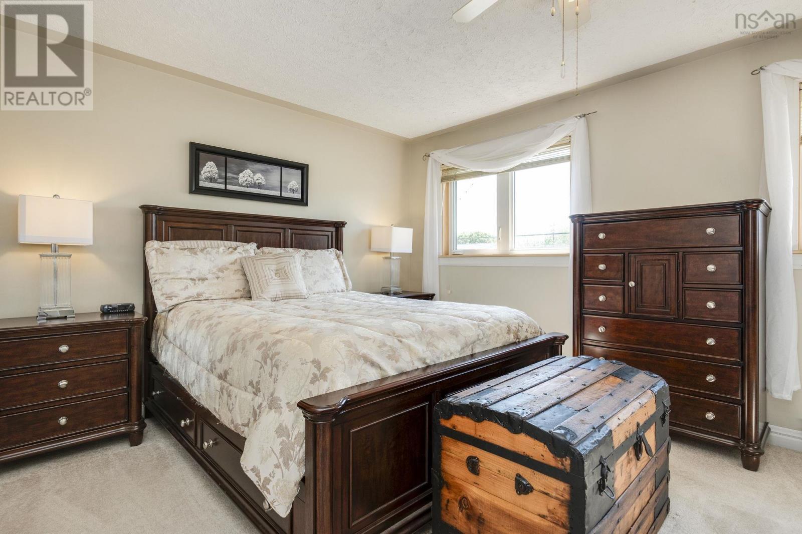 49 Cartier Crescent - 15