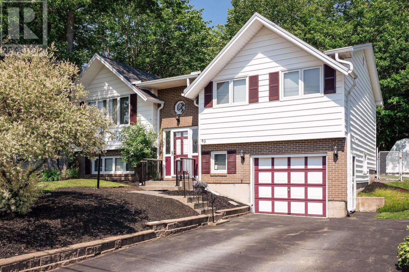 49 Cartier Crescent - 33