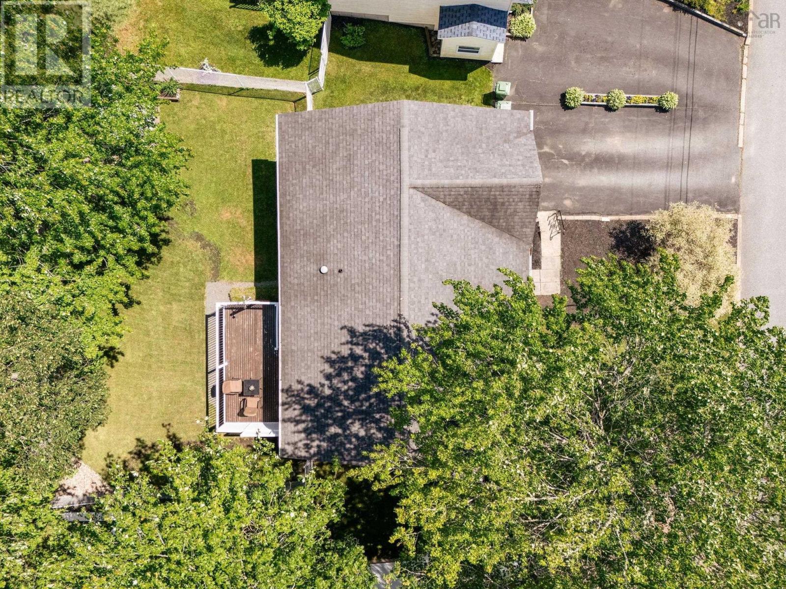49 Cartier Crescent - 44