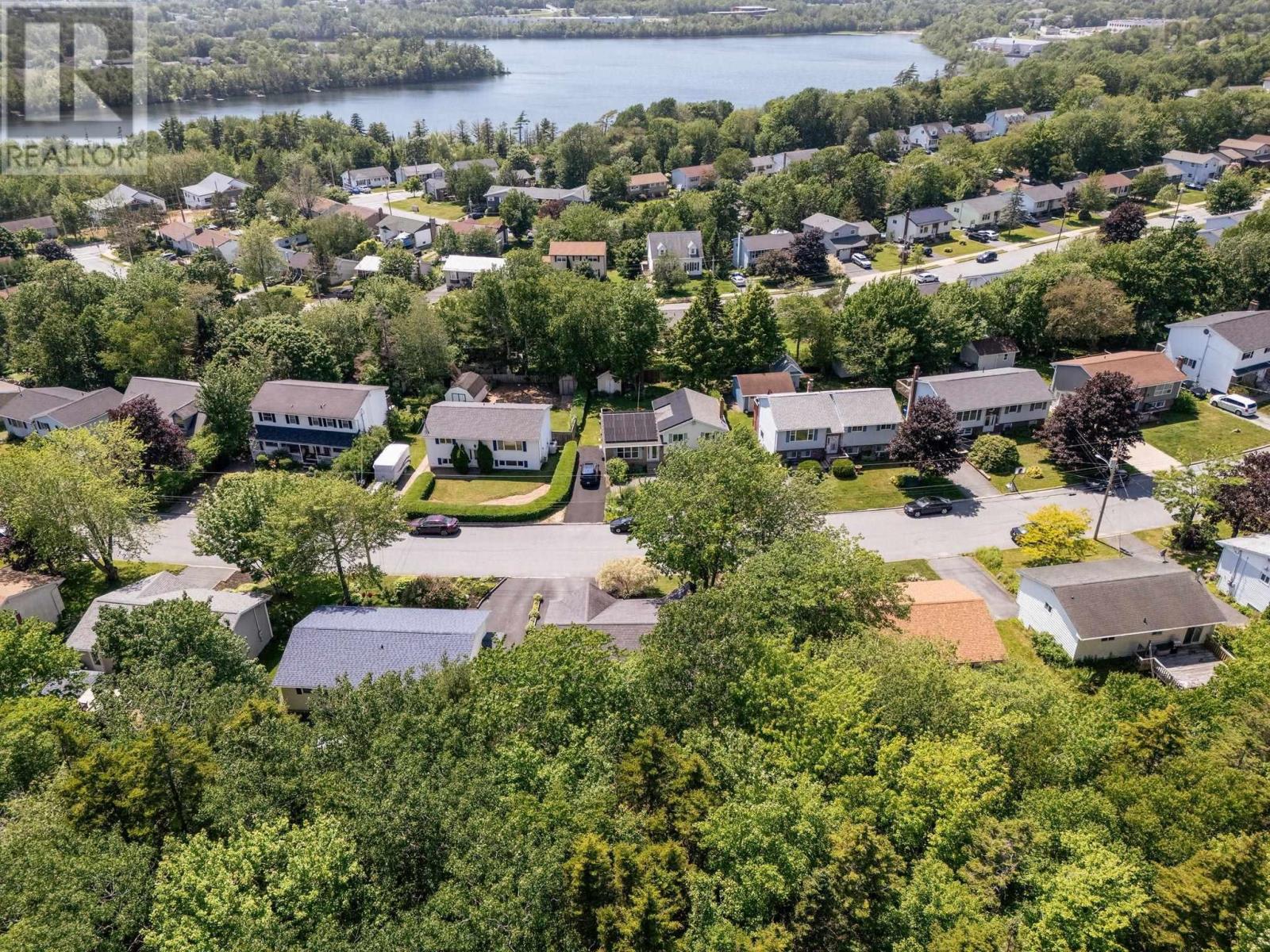 49 Cartier Crescent - 40