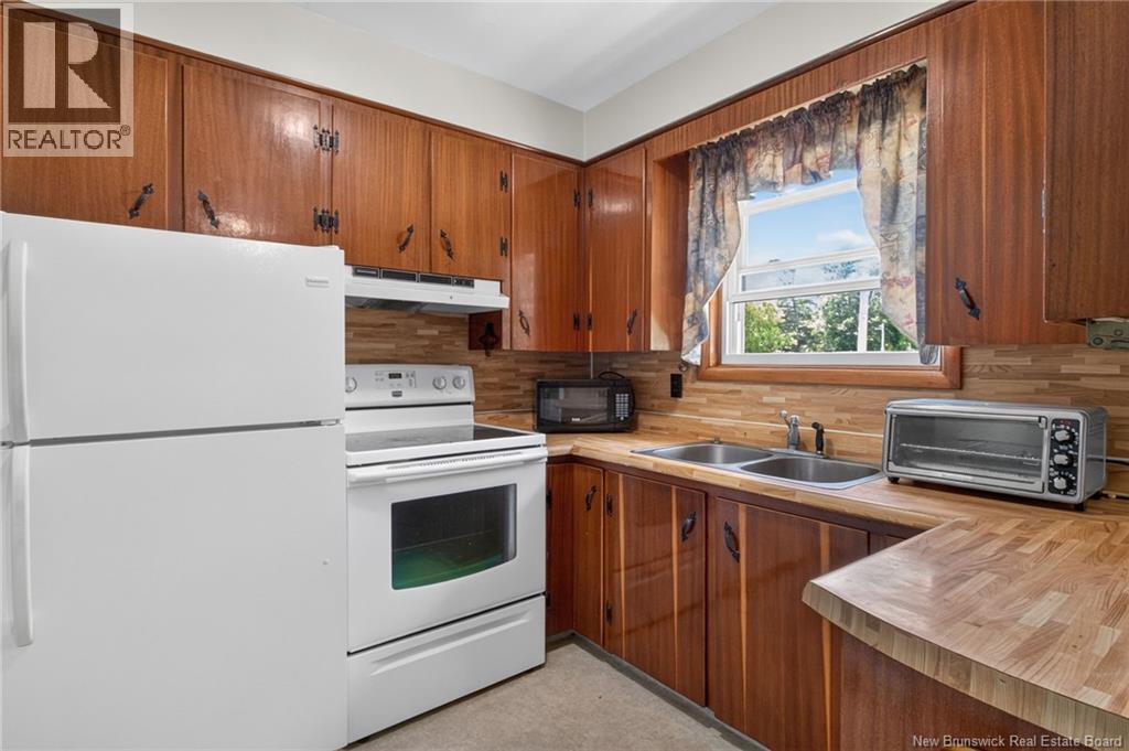177 Broadway Street - Image 3