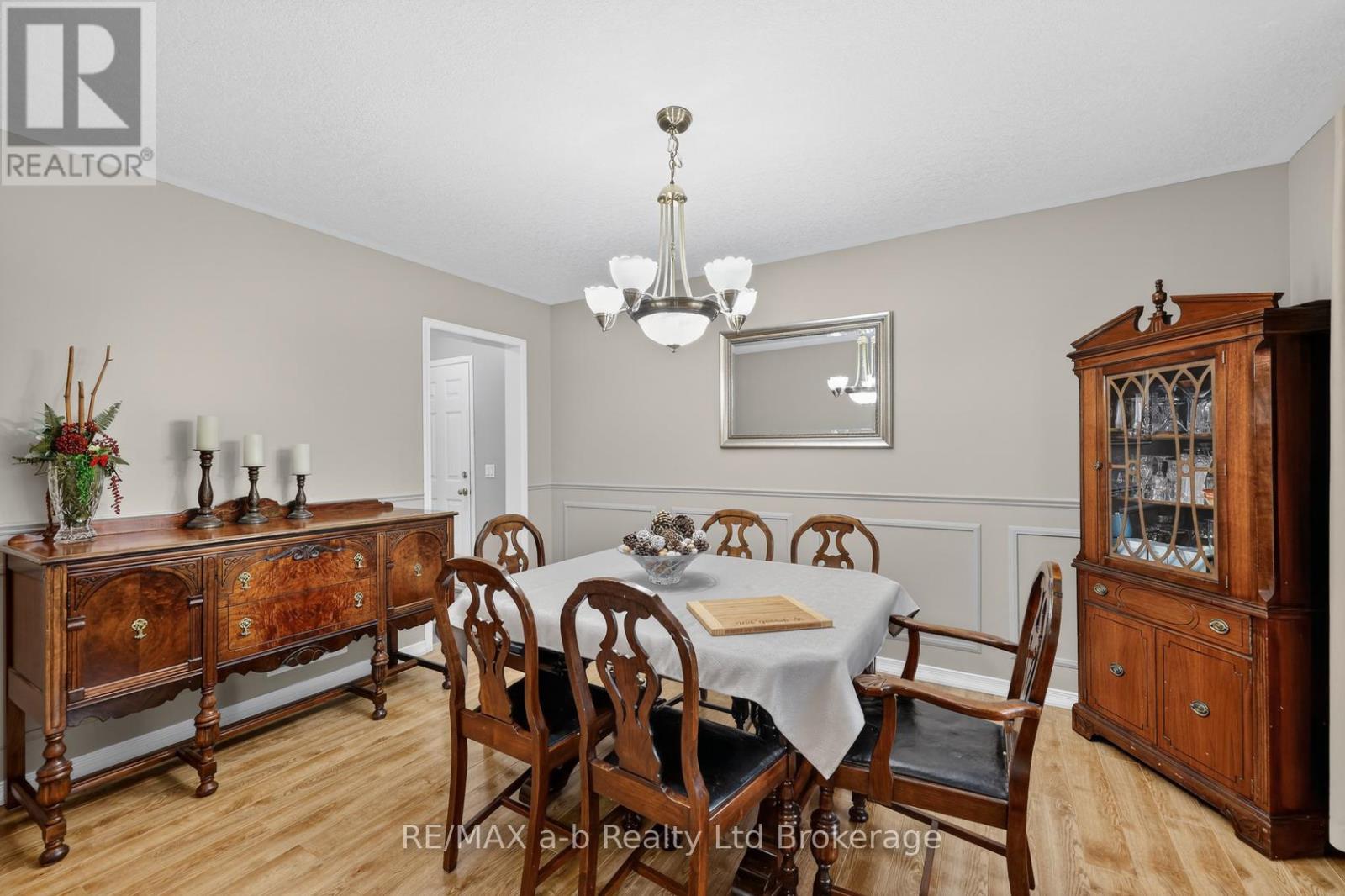 20 OWEN STREET - 22