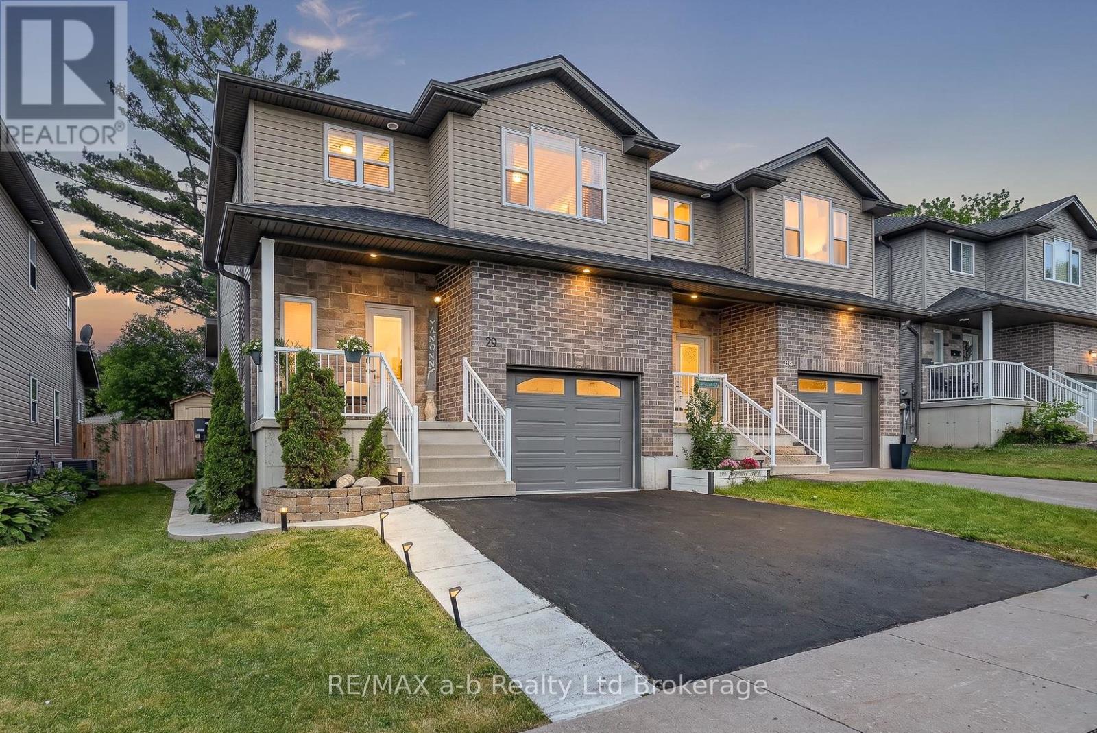 29 KENDELL LANE - 33