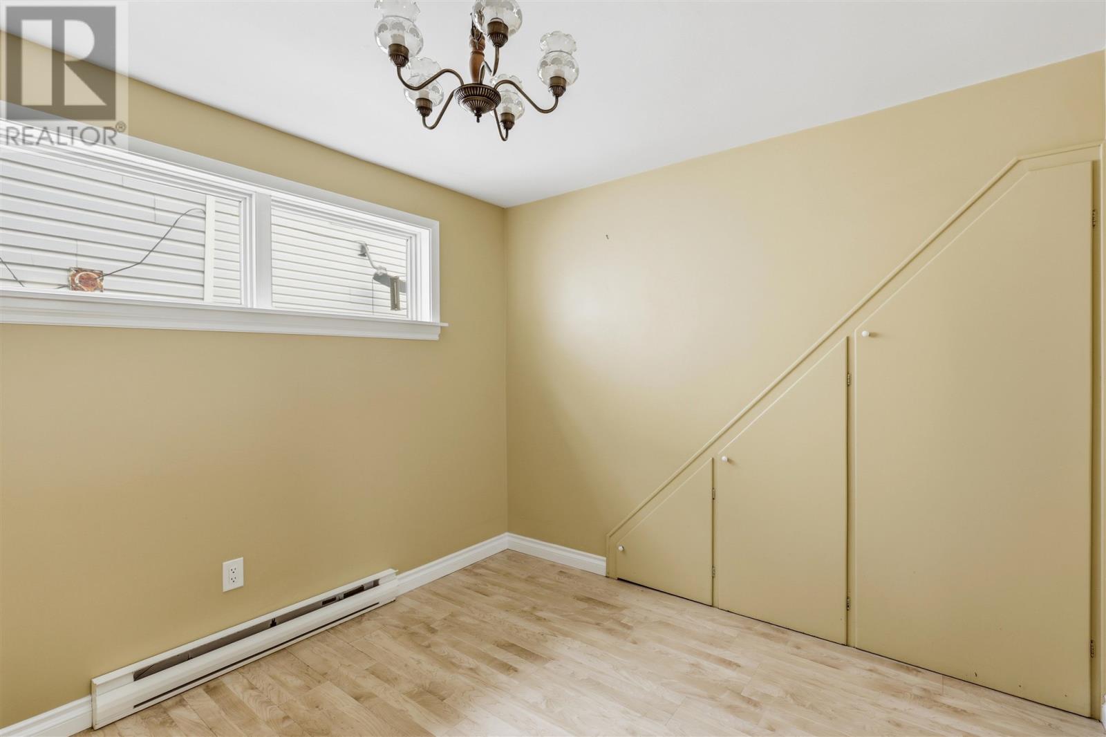 377 Wilson ST - 10