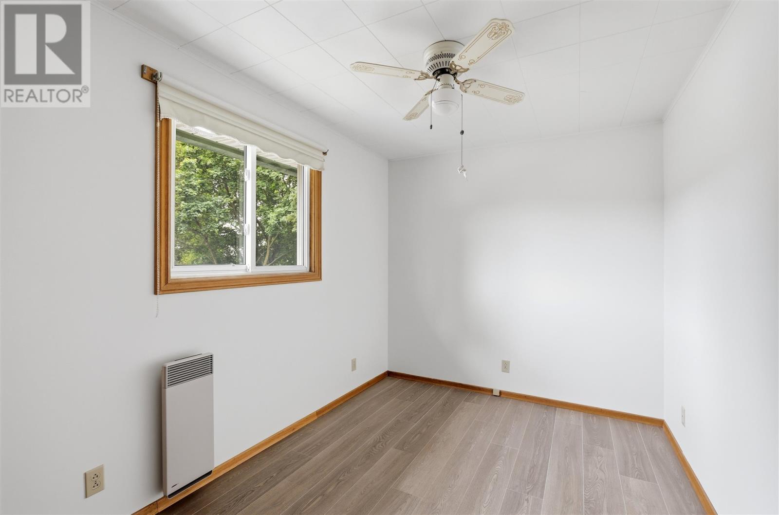 377 Wilson ST - Image 24