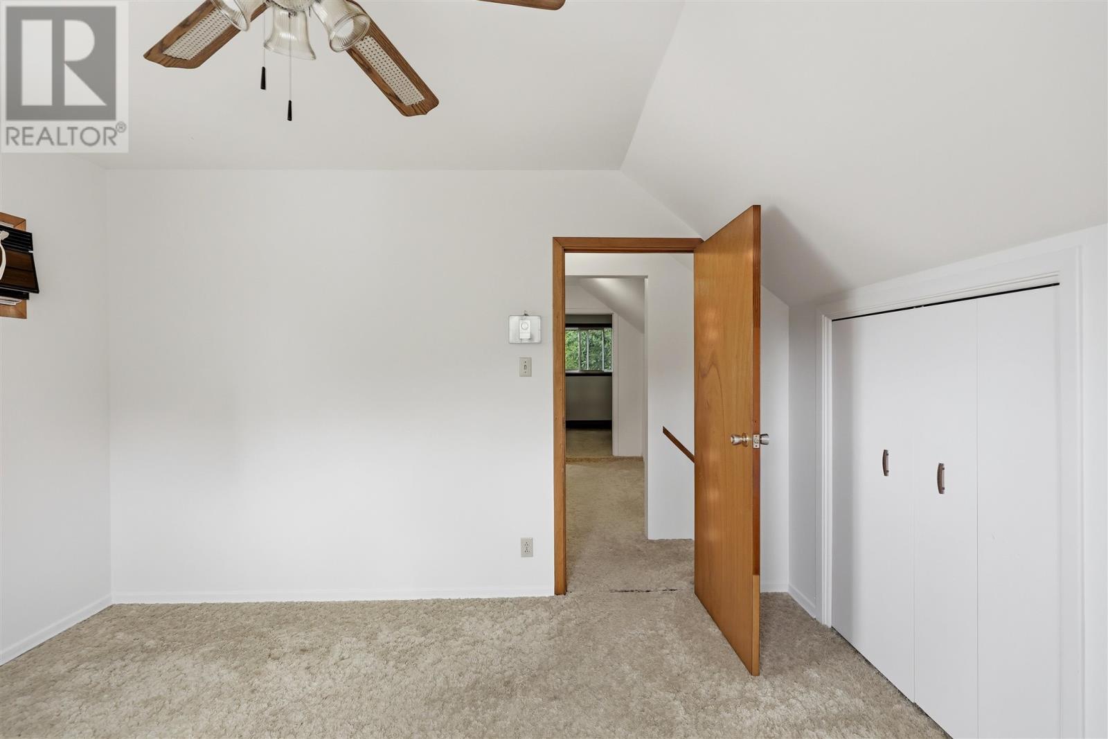 377 Wilson ST - Image 28