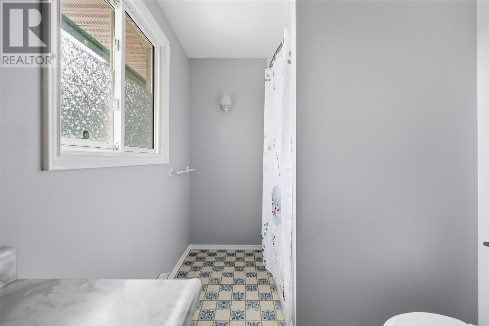 377 Wilson ST - 29