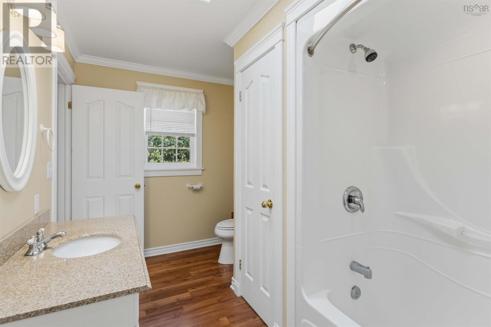 Property 20 of 47 of 62 Shreve Street