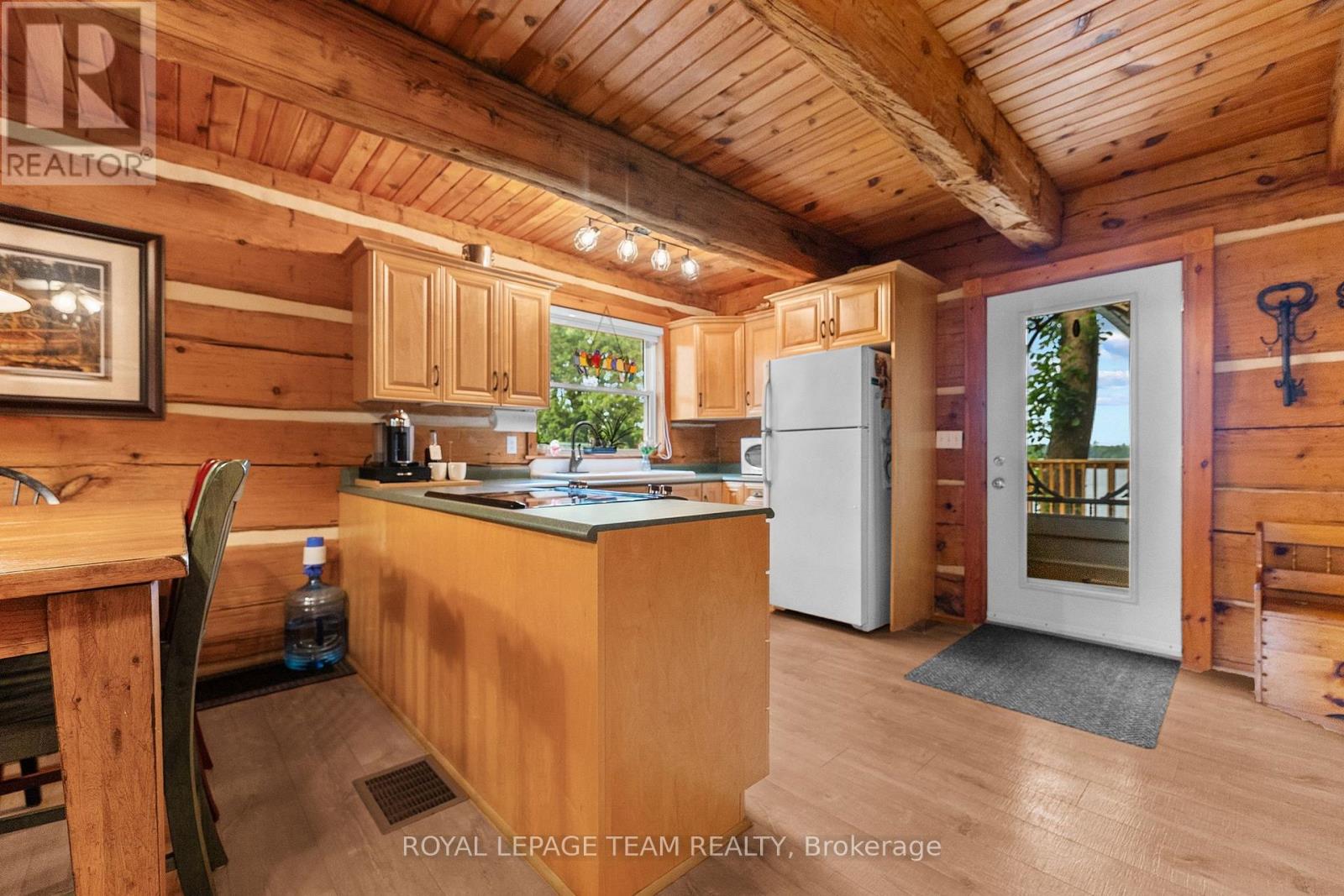 58 HENDRY LANE - Image 10