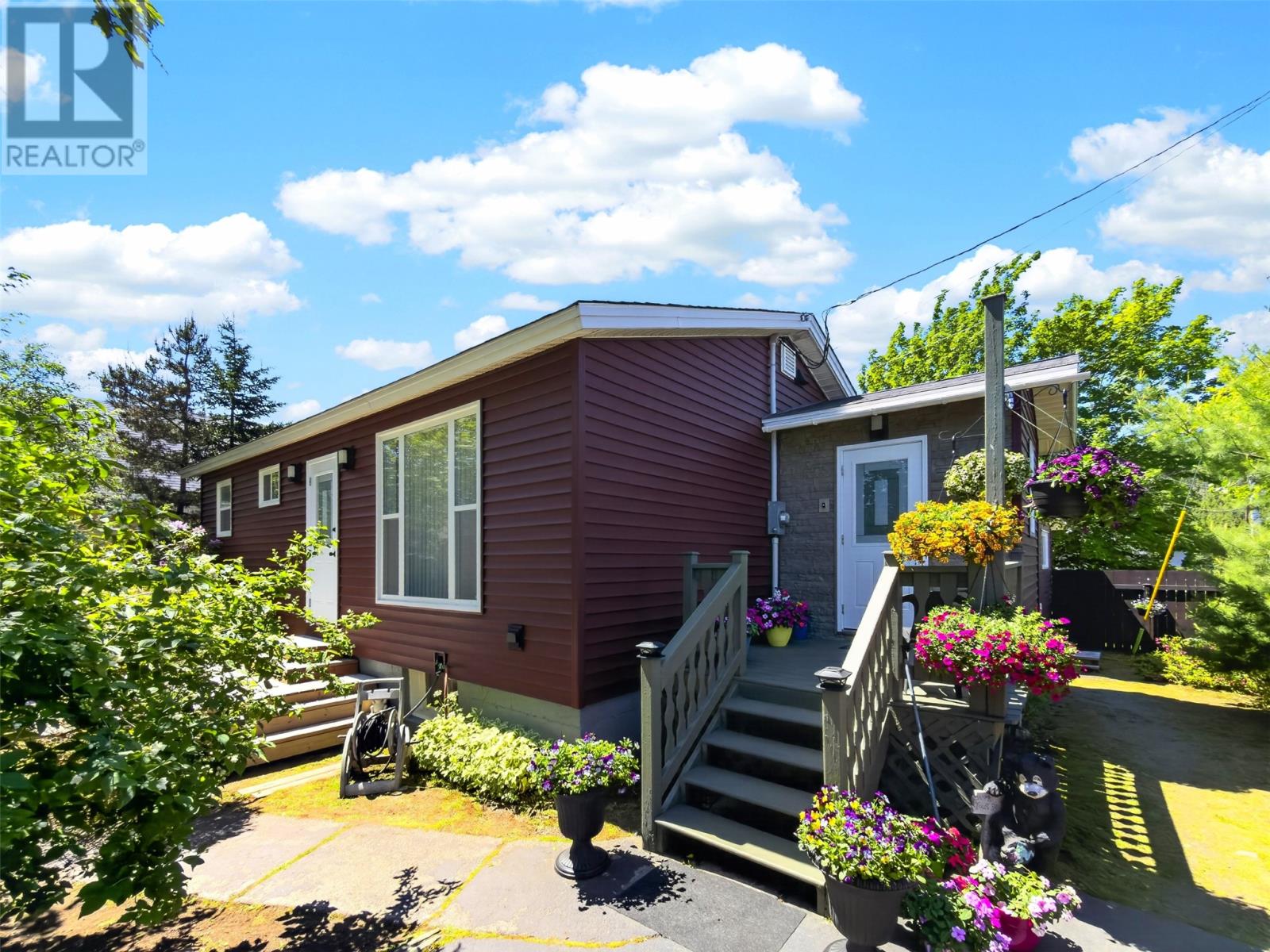 38 Main Street, Hickmans Harbour — photo 3
