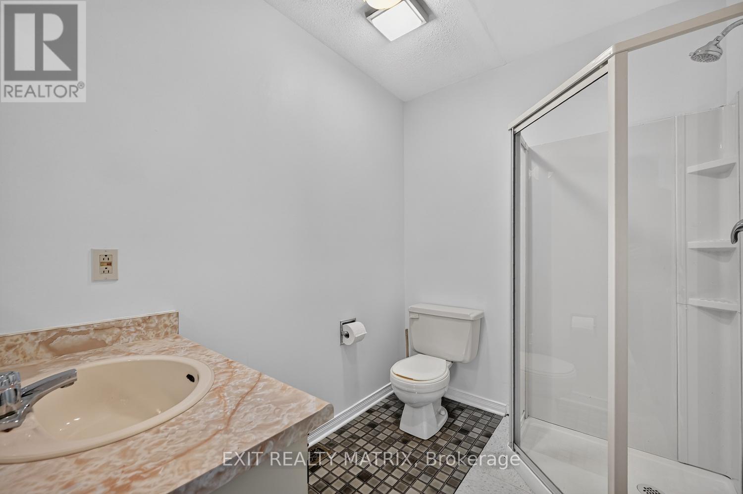 Condos for Sale in Ottawa – 2311 EDWARD KIDD CRESCENT, Ottawa – By Peter Sagos - Image 23