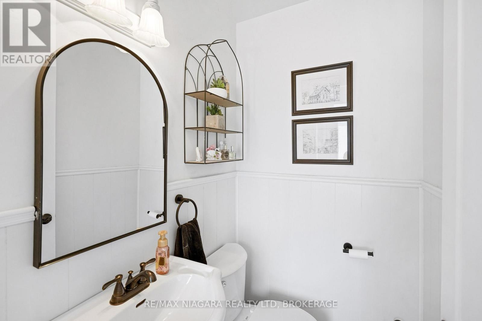 29 ROSE AVENUE - 17