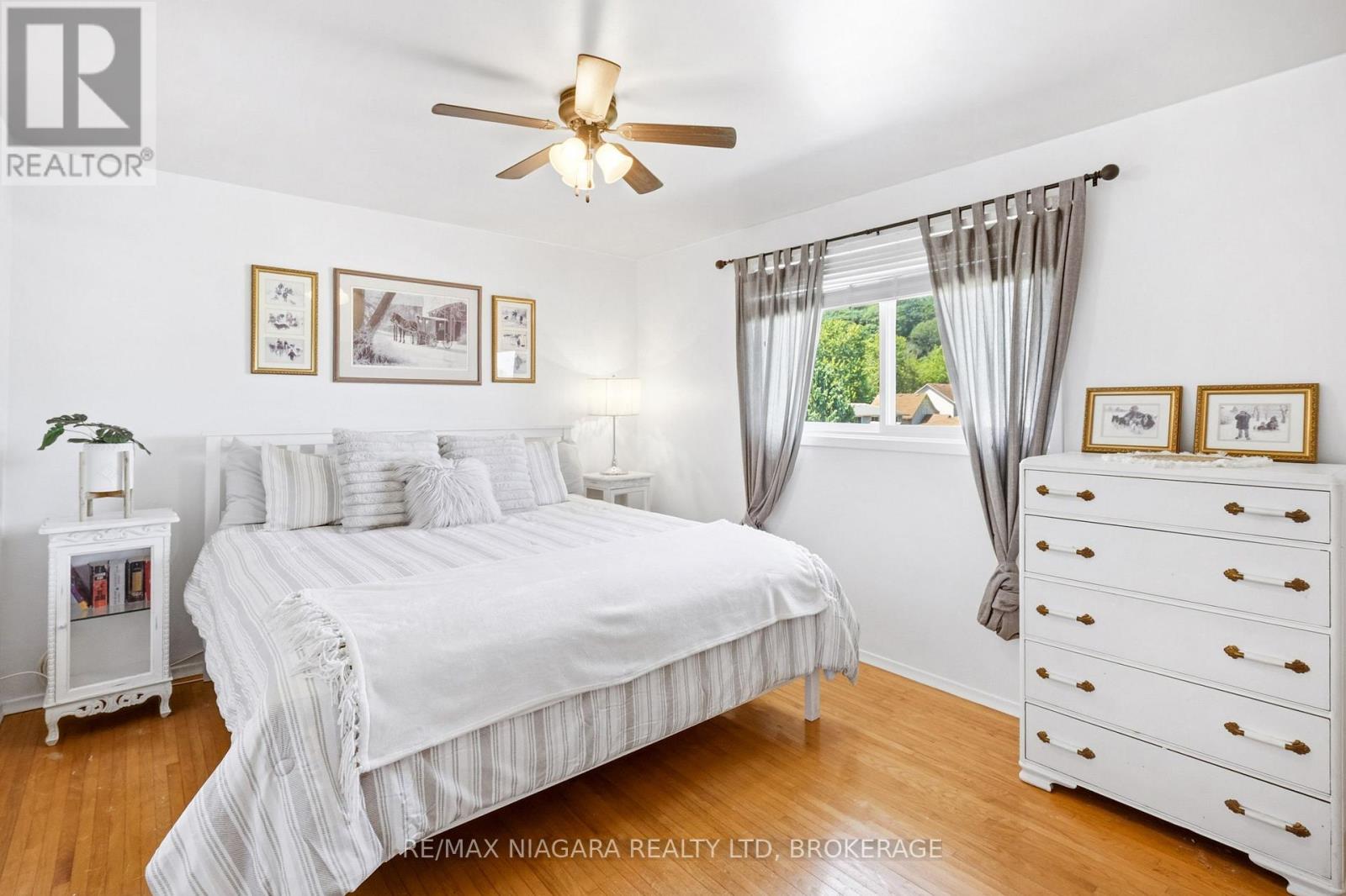 29 ROSE AVENUE - 18