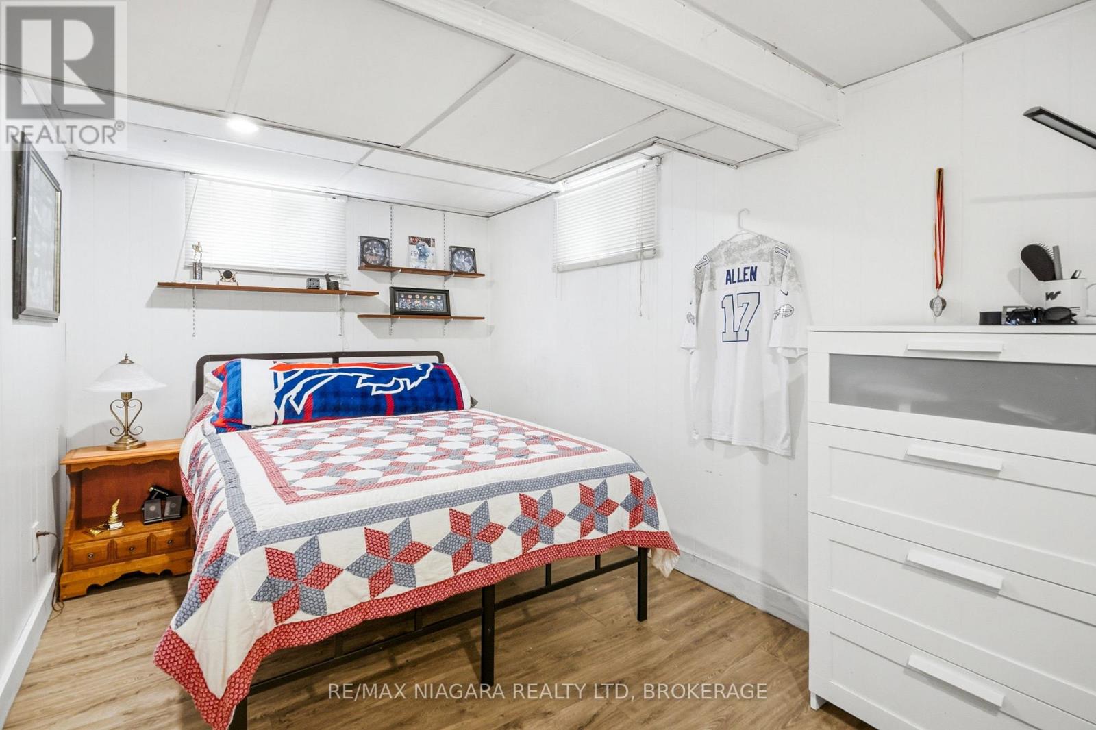 29 ROSE AVENUE - 24