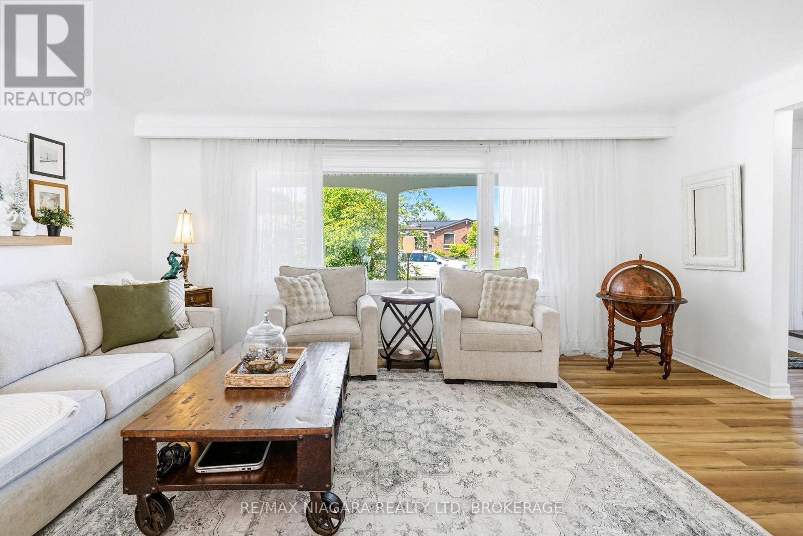 29 ROSE AVENUE - 8