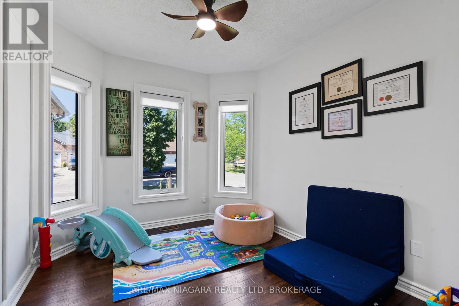 17 JACKSON COURT W - 12