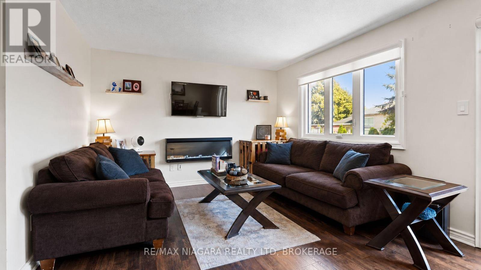 17 JACKSON COURT W - 5
