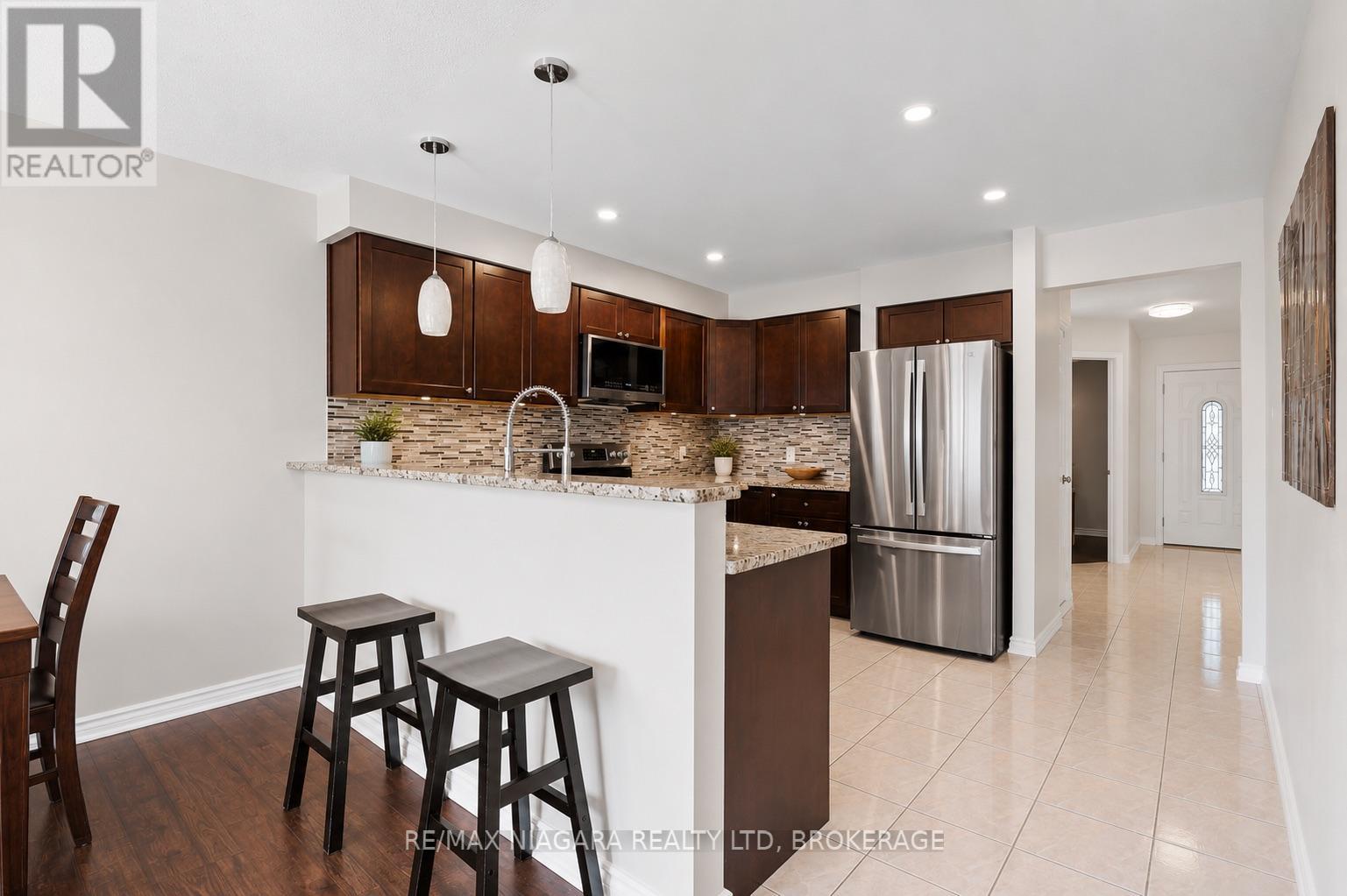 17 JACKSON COURT W - 8