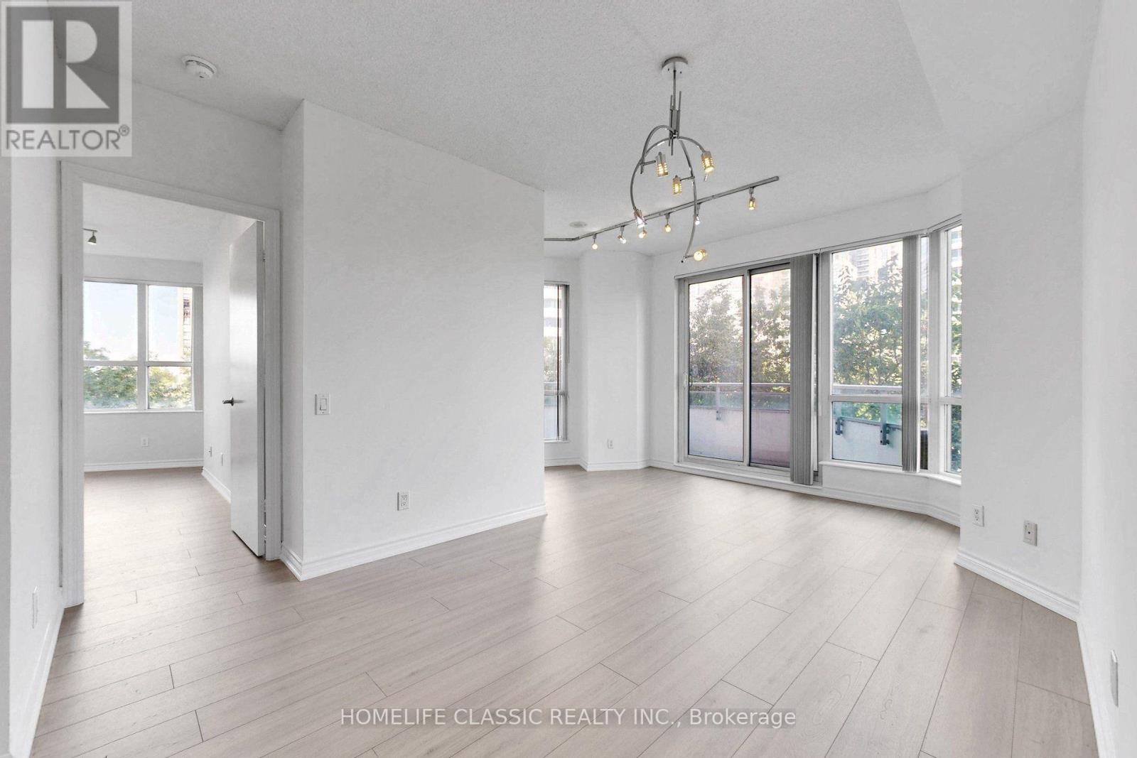 #303 60 BYNG AVENUE - 15