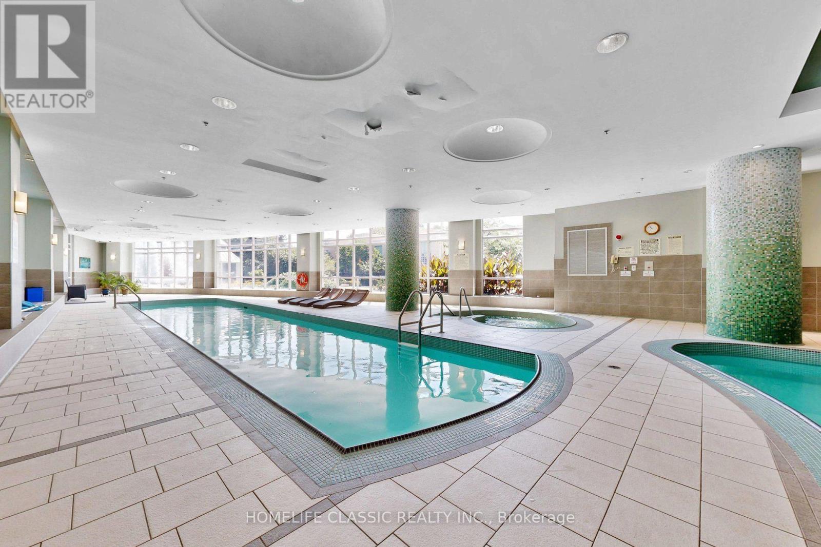 #303 60 BYNG AVENUE - 45