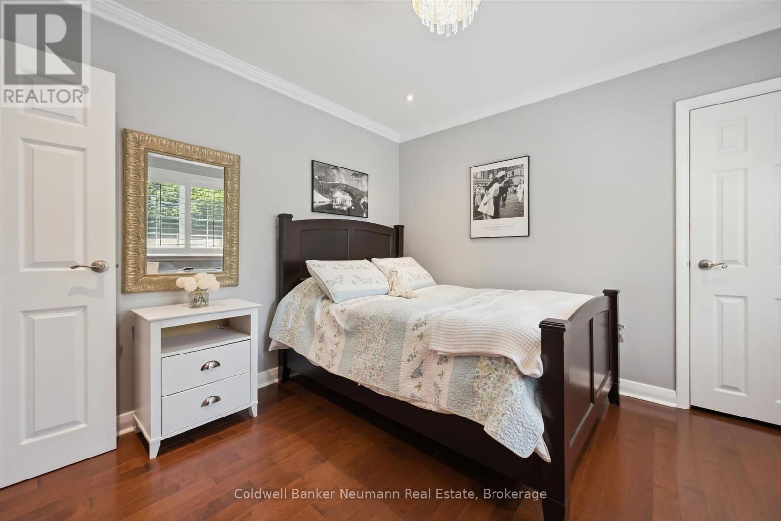 25 BENNETT AVENUE - 13