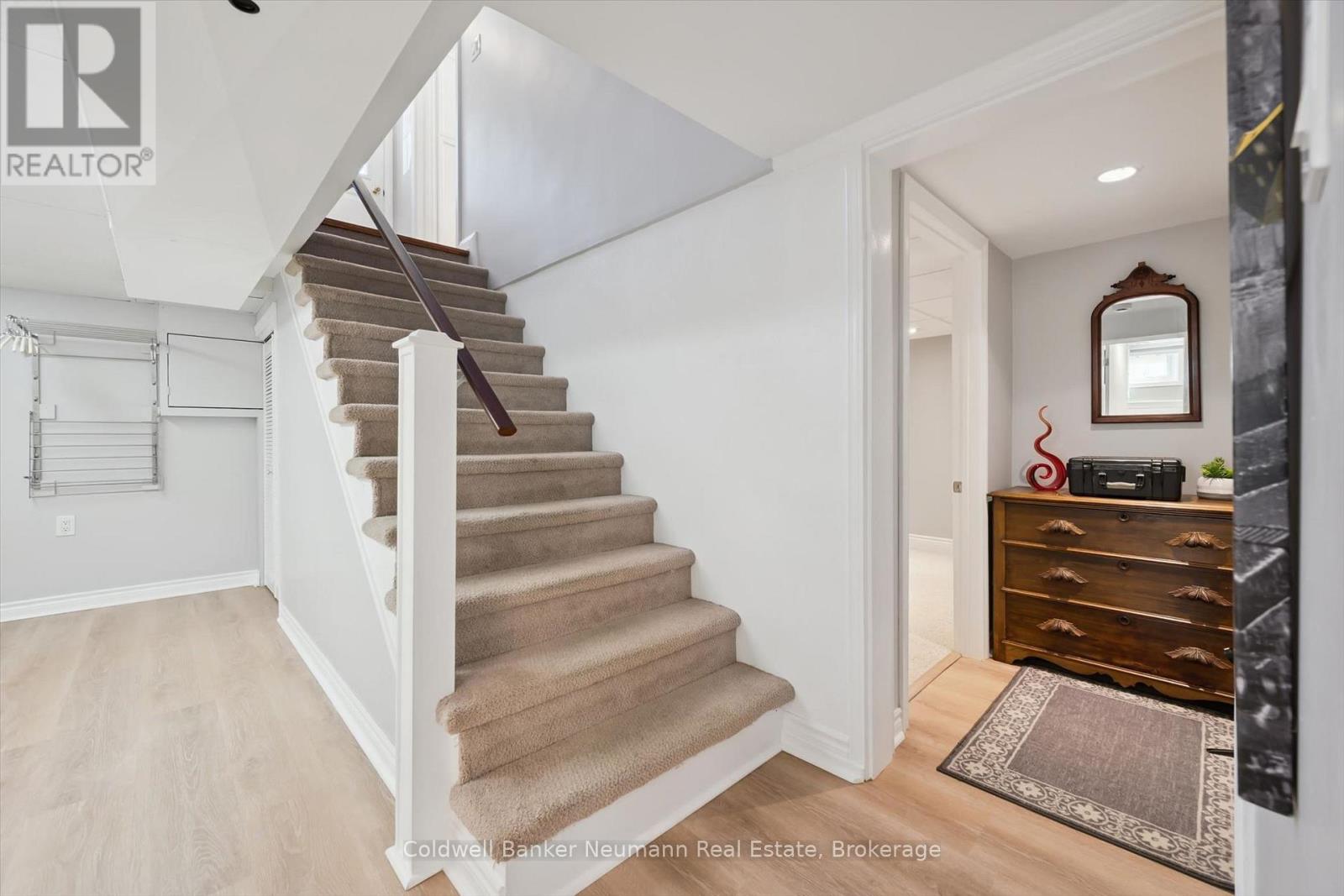25 BENNETT AVENUE - 18