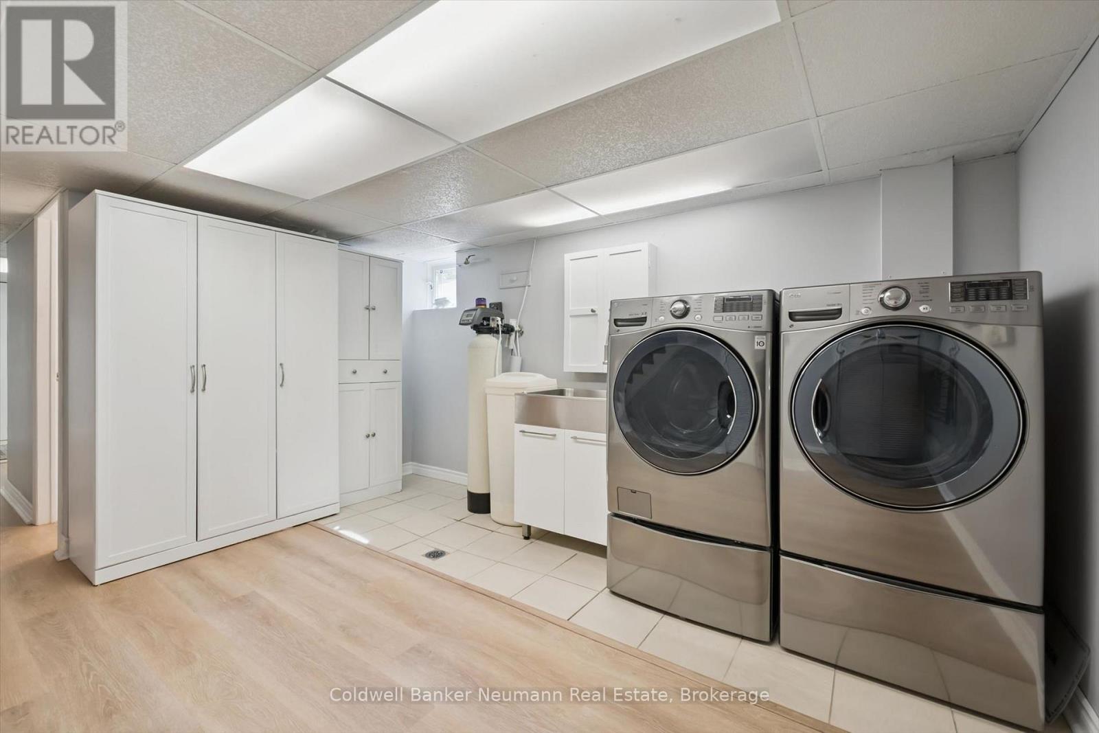 25 BENNETT AVENUE - 21