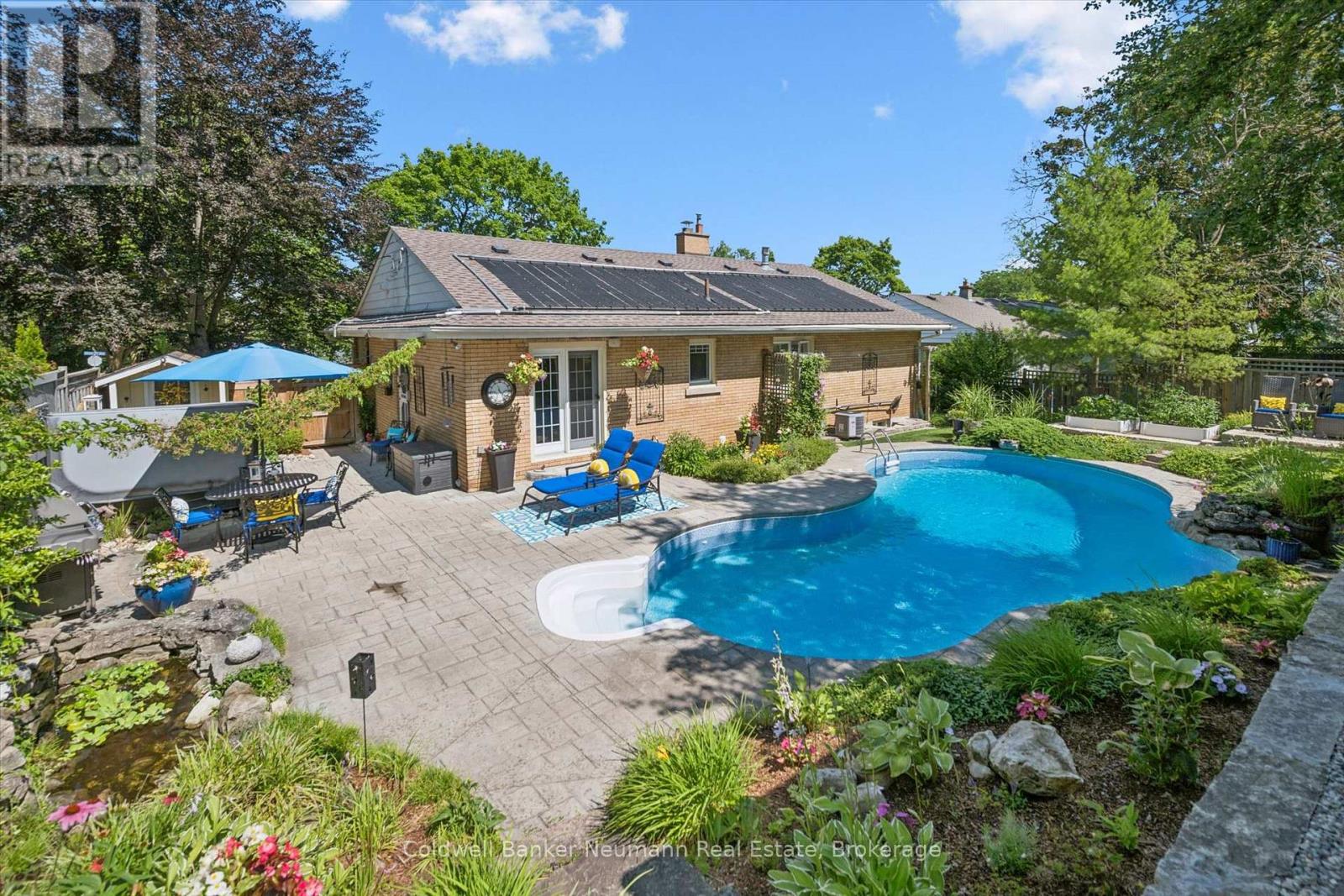 25 BENNETT AVENUE - 22