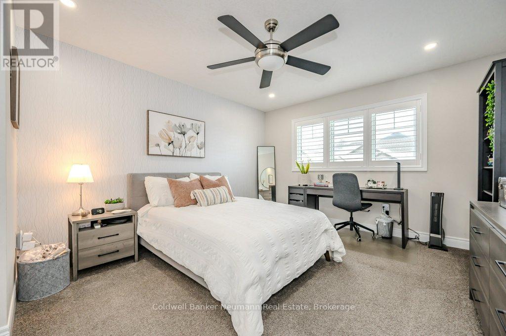 #21 254 GOSLING GARDENS - 15
