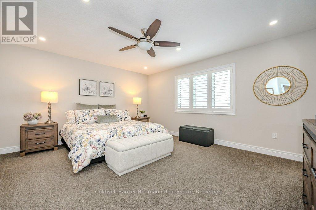 #21 254 GOSLING GARDENS - 17