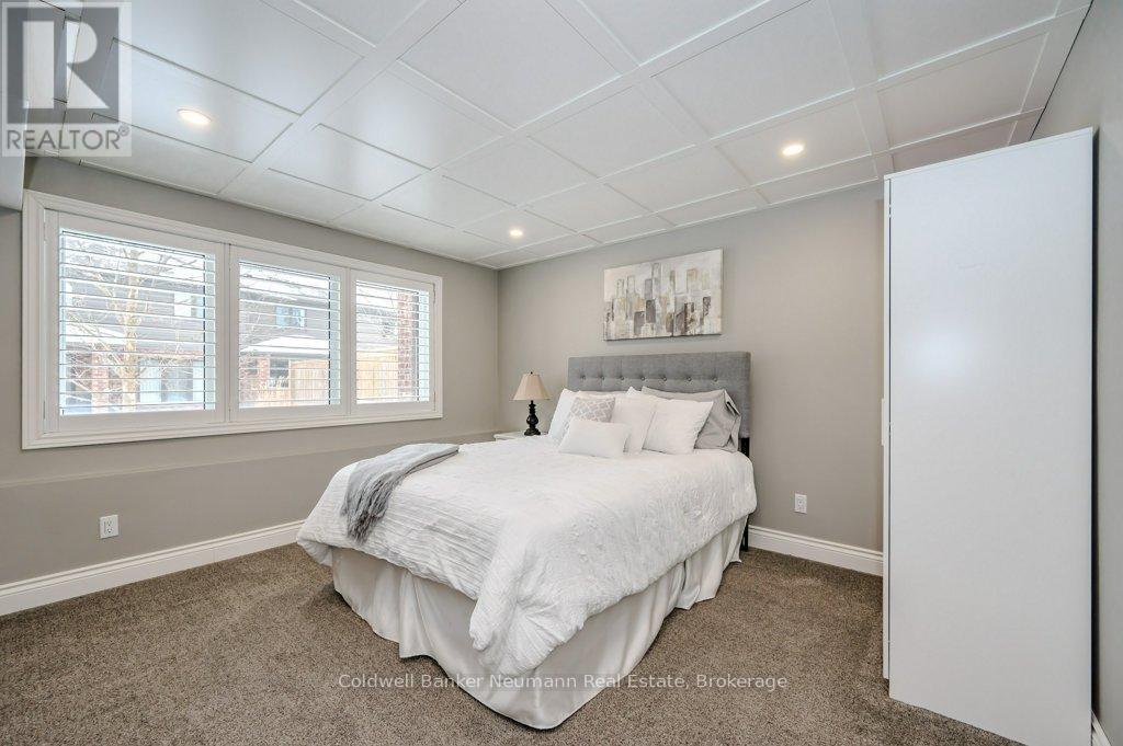 #21 254 GOSLING GARDENS - 23