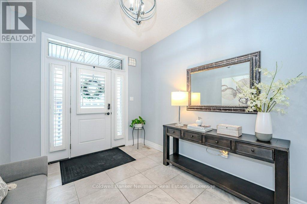 #21 254 GOSLING GARDENS - 3